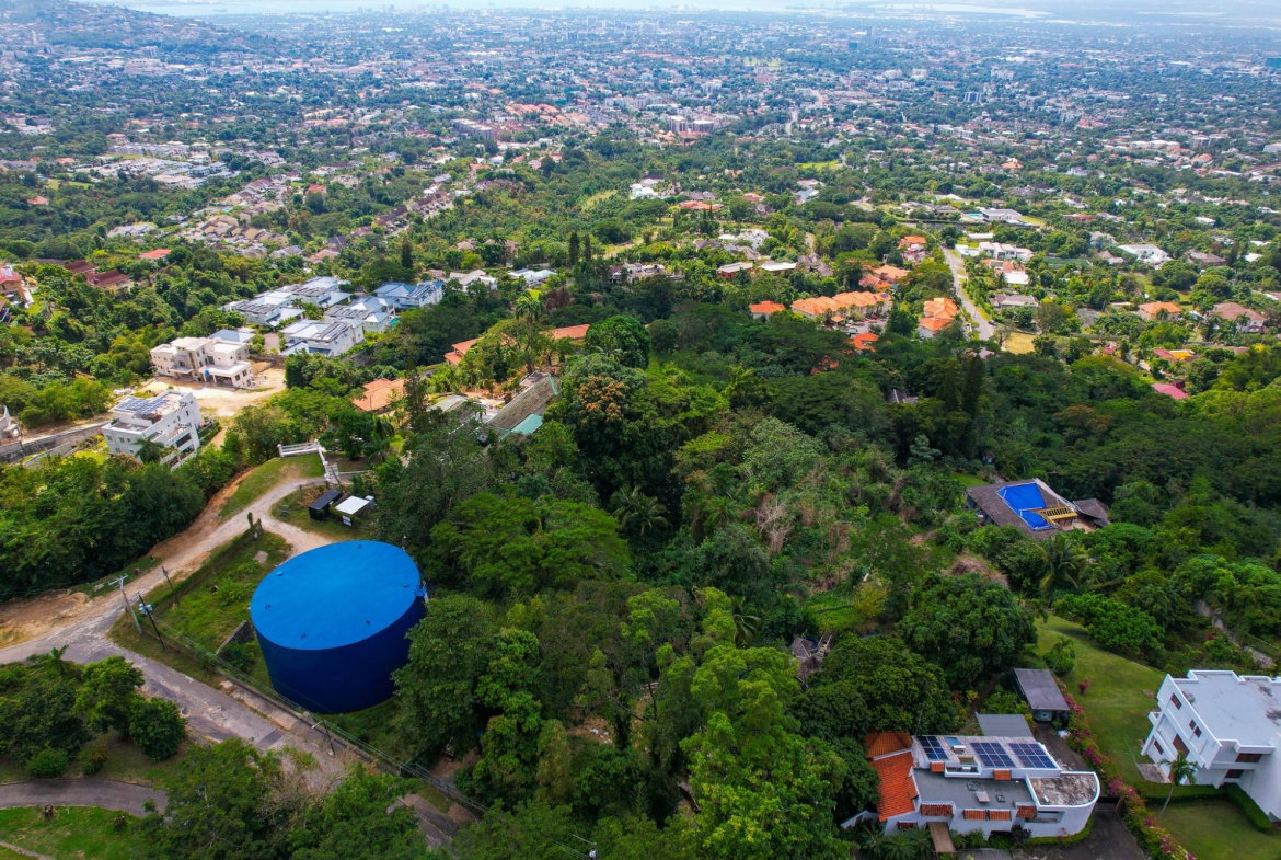 Eleventh image of Tavistock Terrace in Kingston 6, St. Andrew, Jamaica - property is For Sale