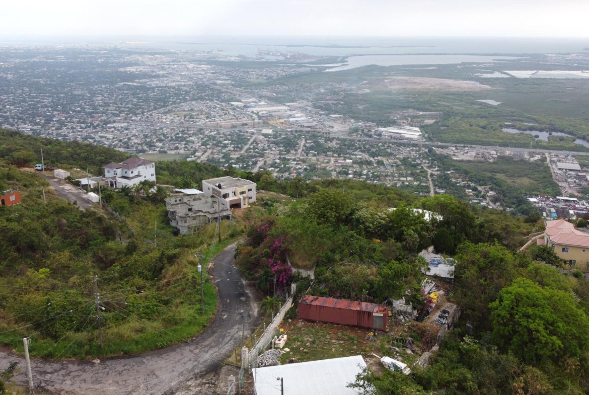 Tenth image of 481- Plantation Heights in Kingston 19, St. Andrew, Jamaica - property is For Sale