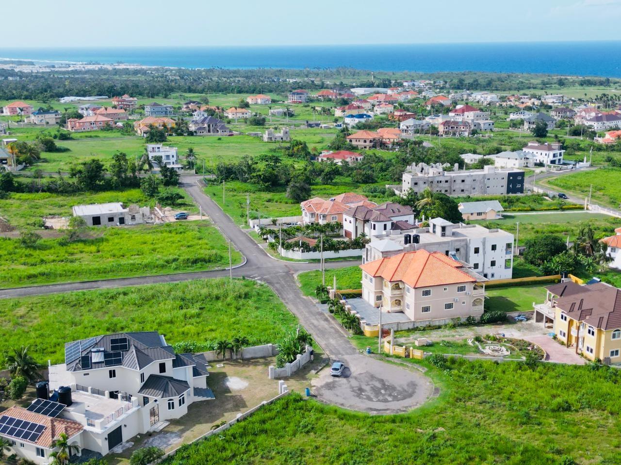 Sixth image of 537 Orange Street Richmond ca in Plantation Village, St. Ann, Jamaica - property is For Sale