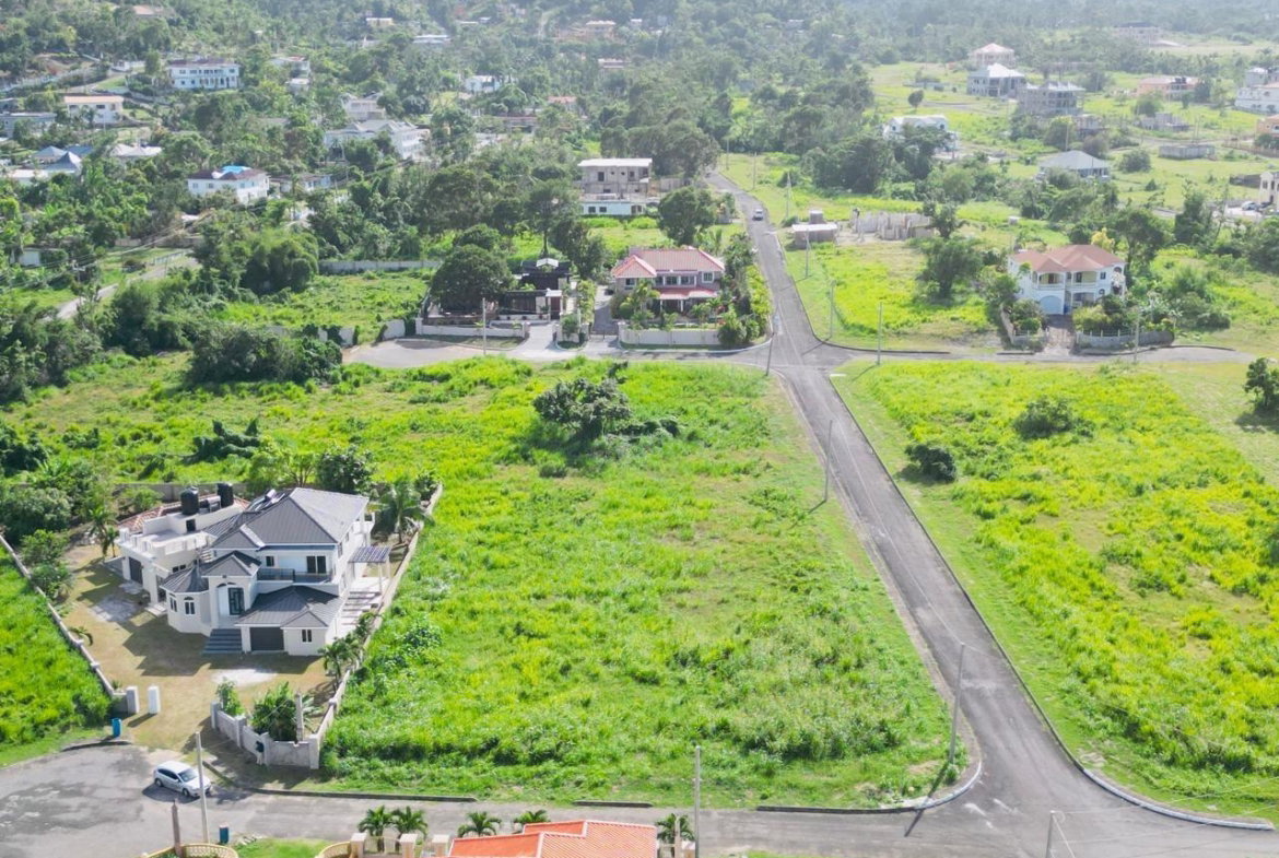 Eighth image of 537 Orange Street Richmond ca in Plantation Village, St. Ann, Jamaica - property is For Sale