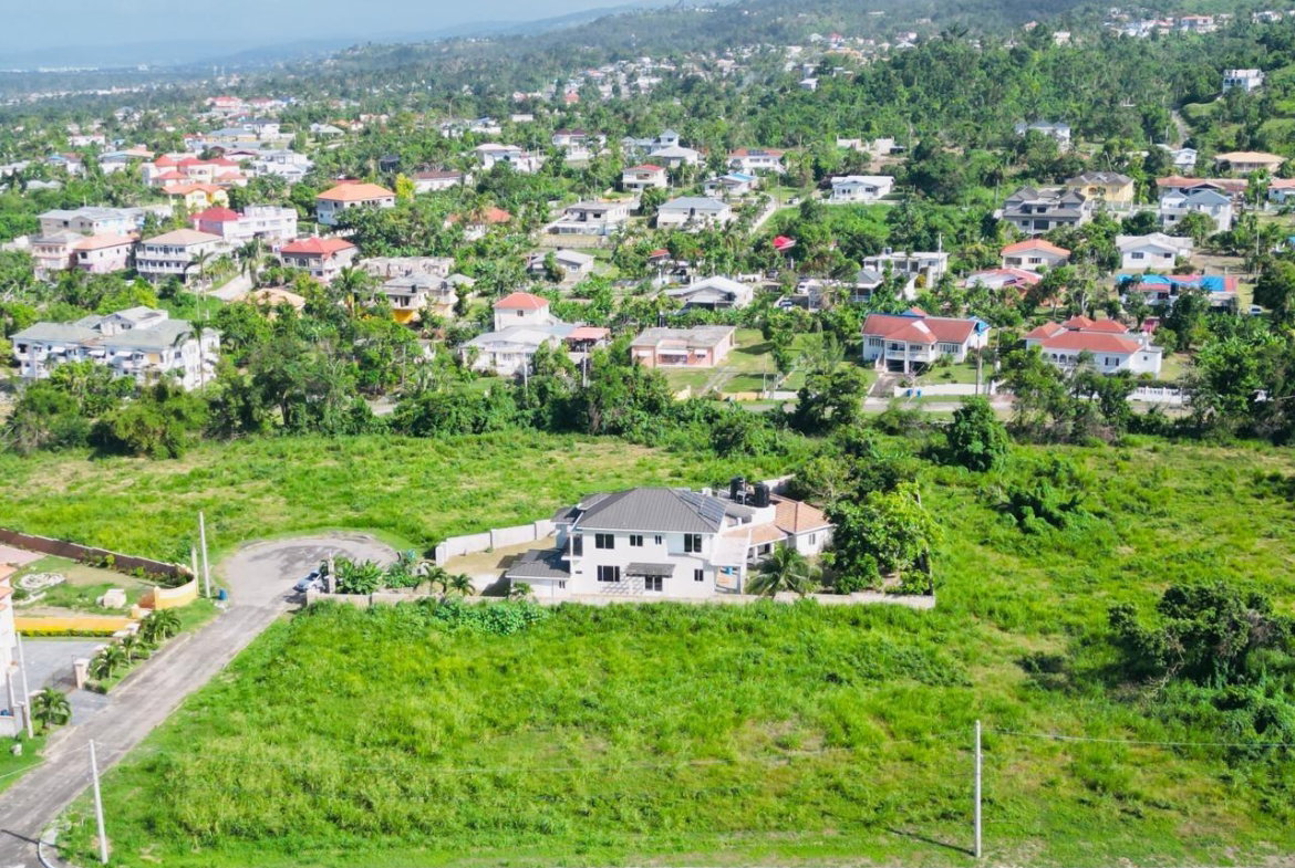 Ninth image of 537 Orange Street Richmond ca in Plantation Village, St. Ann, Jamaica - property is For Sale