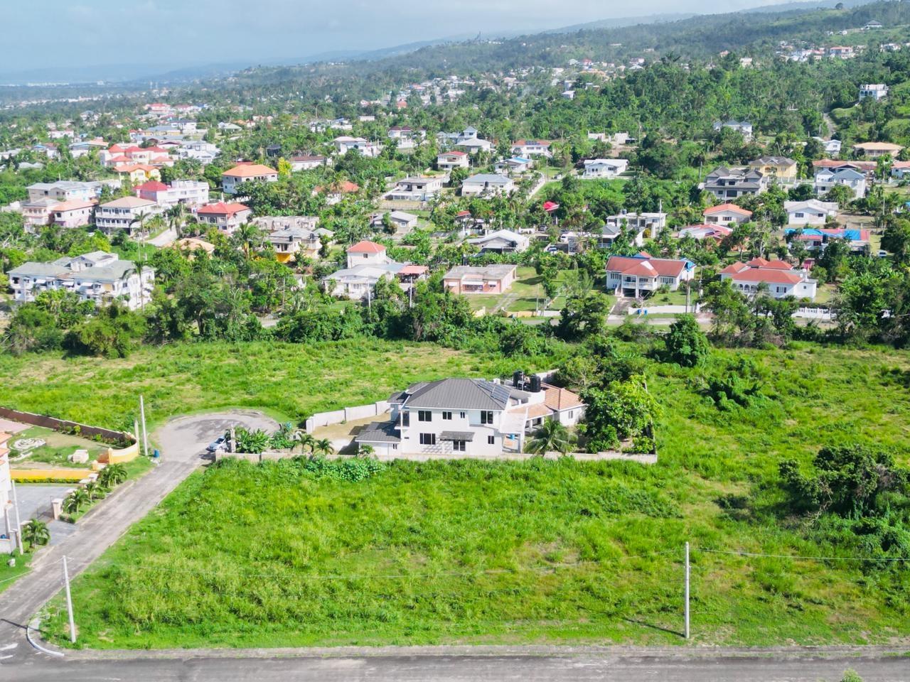 Ninth image of 537 Orange Street Richmond ca in Plantation Village, St. Ann, Jamaica - property is For Sale