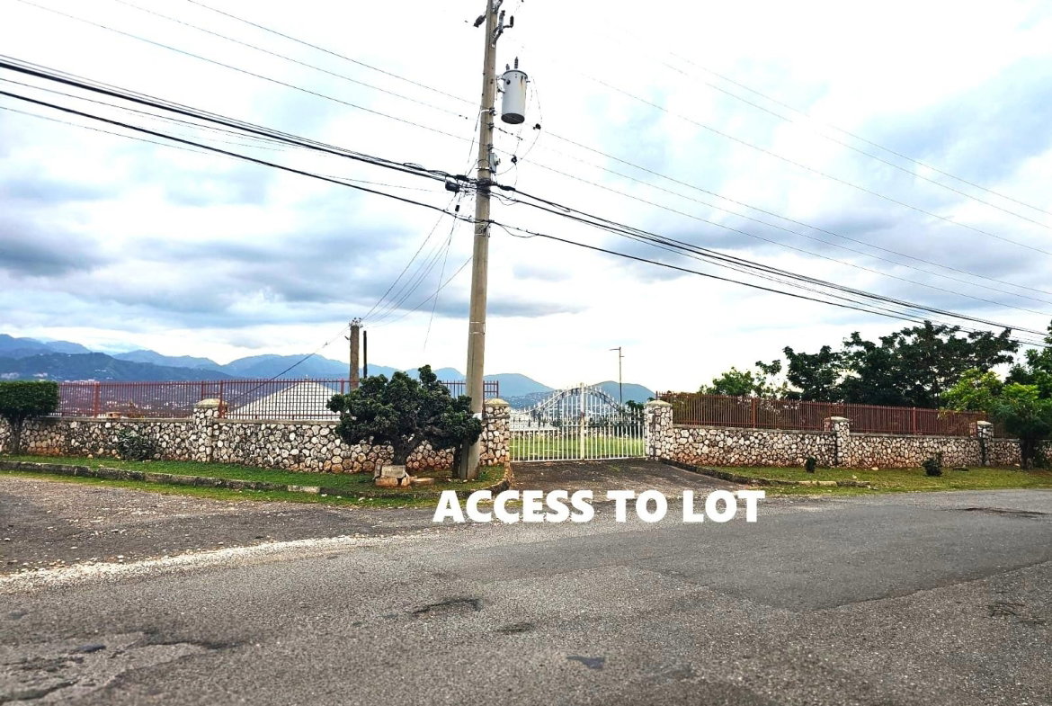Fourth image of Queen Hill Drive in Kingston 19, St. Andrew, Jamaica - property is For Sale