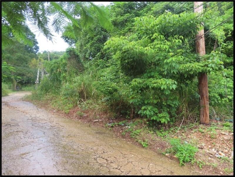 Second image of 3 Maverley Mountain, Red hi in Kingston 19, St. Andrew, Jamaica - property is For Sale