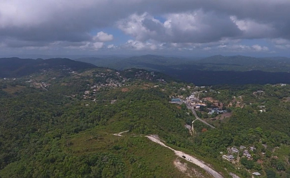 Seventh image of Water House Wedge Rock l2 in Kingston 19, St. Andrew, Jamaica - property is For Sale