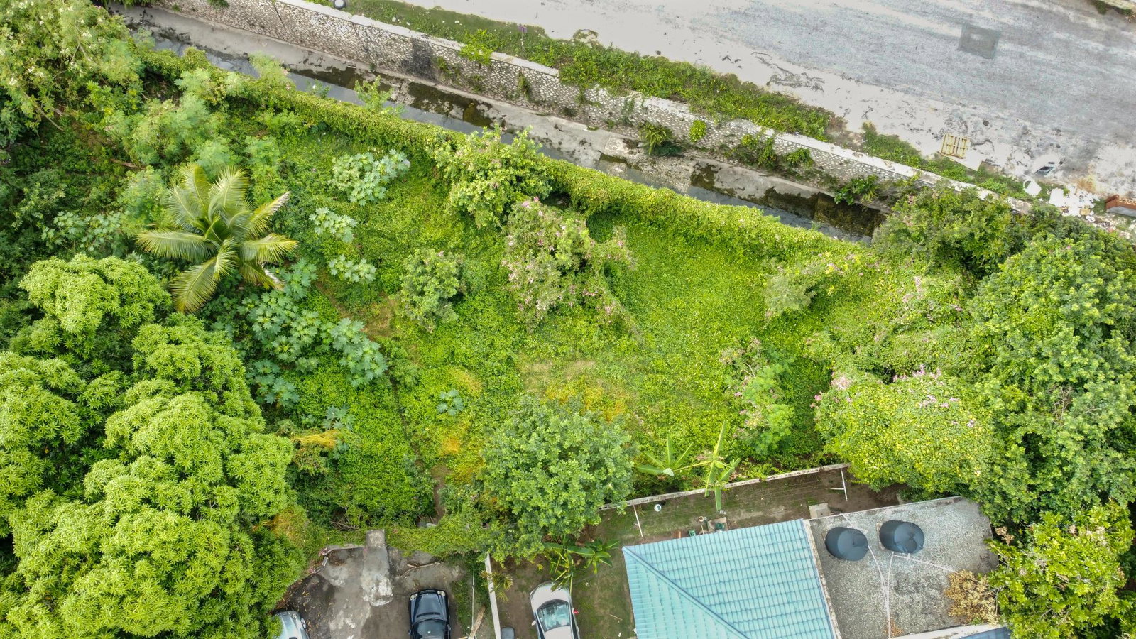 Sixth image of 18 Minerva Place in Kingston 20, St. Andrew, Jamaica - property is For Sale