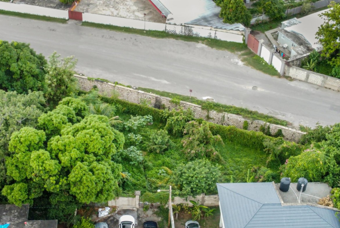 Ninth image of 18 Minerva Place in Kingston 20, St. Andrew, Jamaica - property is For Sale
