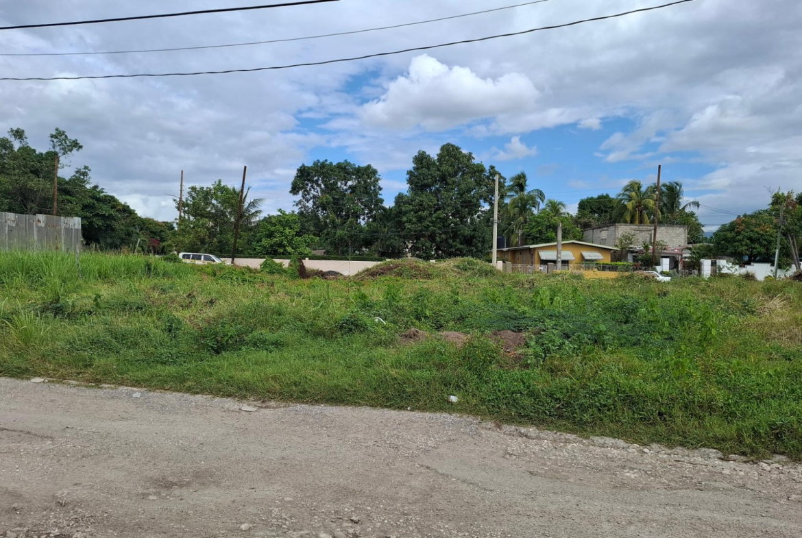Fifth image of 737 Willowdene Thruway in Spanish Town, St. Catherine, Jamaica - property is For Sale