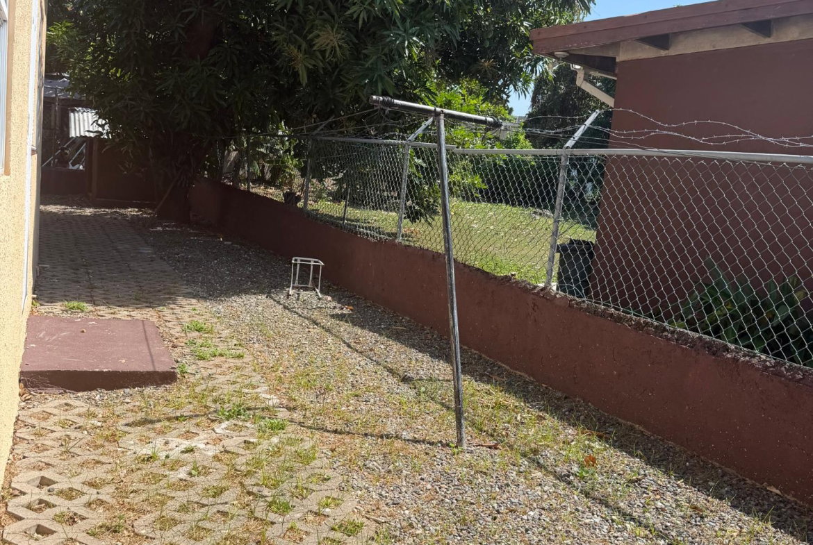 Fifteenth image of 4 South Lucien Close in Kingston 10, St. Andrew, Jamaica - property is For Sale