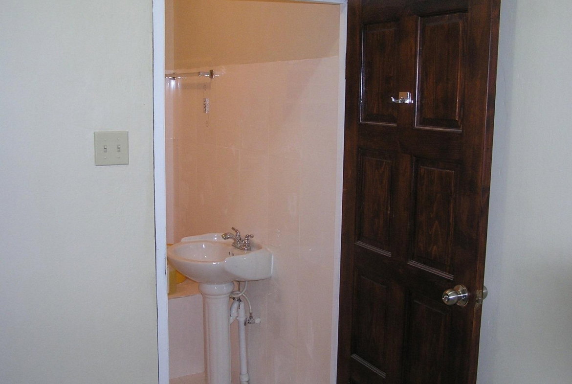 Tenth image of 4 South Lucien Close in Kingston 10, St. Andrew, Jamaica - property is For Sale