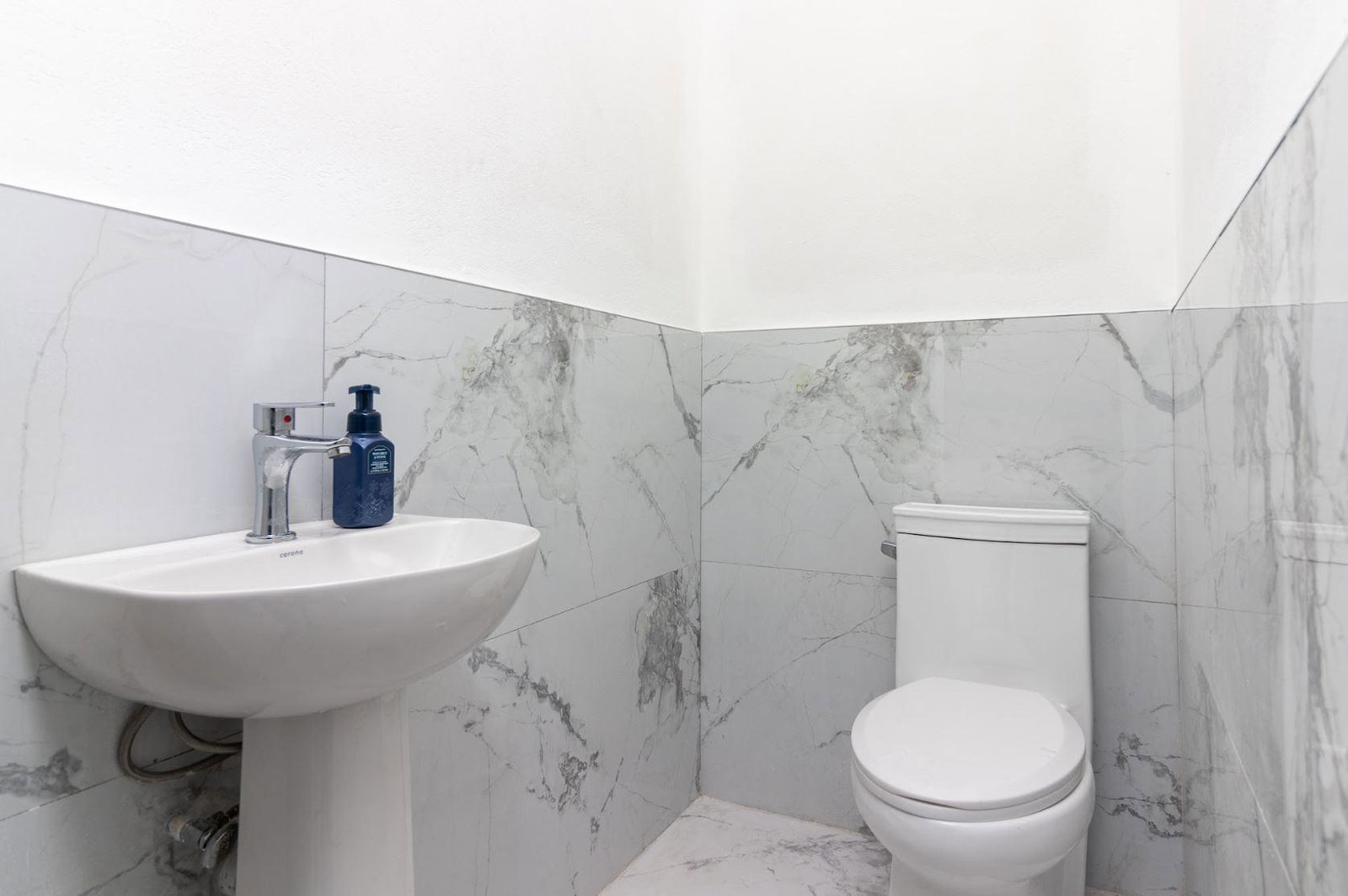 Skyview-Suites-Apartment-for-Sale-in-Kingston-Jamaica-Premium-Investment-Opportunity Eighth image of 24-2 Hibiscus Drive, Kingston in Kingston 6, St. Andrew, Jamaica - property is For Sale