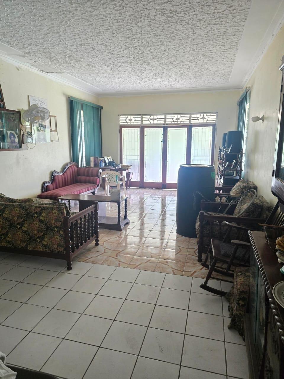 Spacious-0.3-Acre-Home-for-Sale-in-Havendale-Kingston-14-Madison-Drive Fourth image of 14 Madison Drive, Havendale in Kingston 19, St. Andrew, Jamaica - property is For Sale
