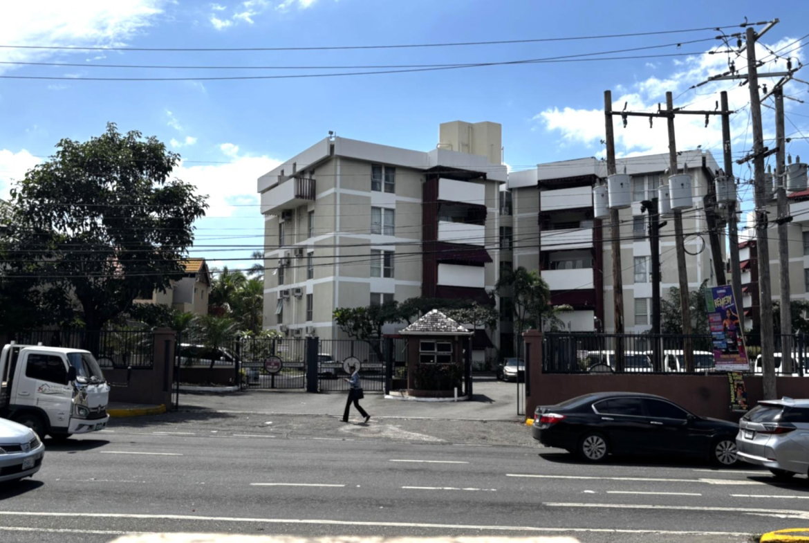 Second image of Unit 25b-44-46 Trafalgar Road in Kingston 5, St. Andrew, Jamaica - property is For Rent