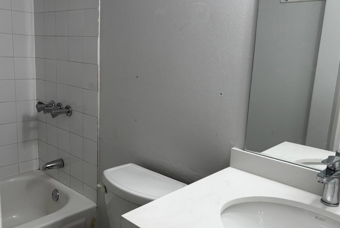 Twelfth image of Unit 25b-44-46 Trafalgar Road in Kingston 5, St. Andrew, Jamaica - property is For Rent