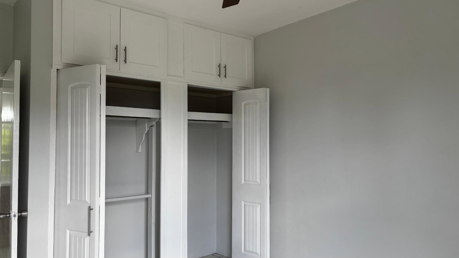 Fourteenth image of Unit 25b-44-46 Trafalgar Road in Kingston 5, St. Andrew, Jamaica - property is For Rent