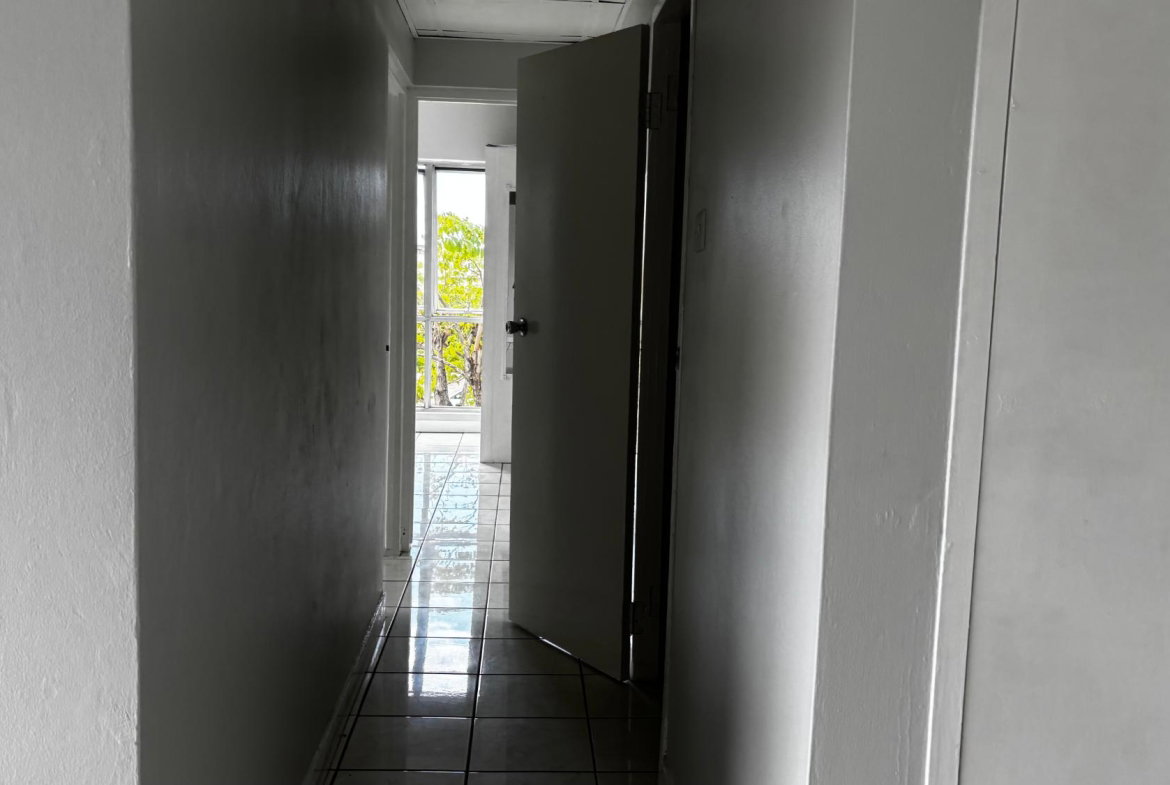 Eighth image of Unit 25b-44-46 Trafalgar Road in Kingston 5, St. Andrew, Jamaica - property is For Rent