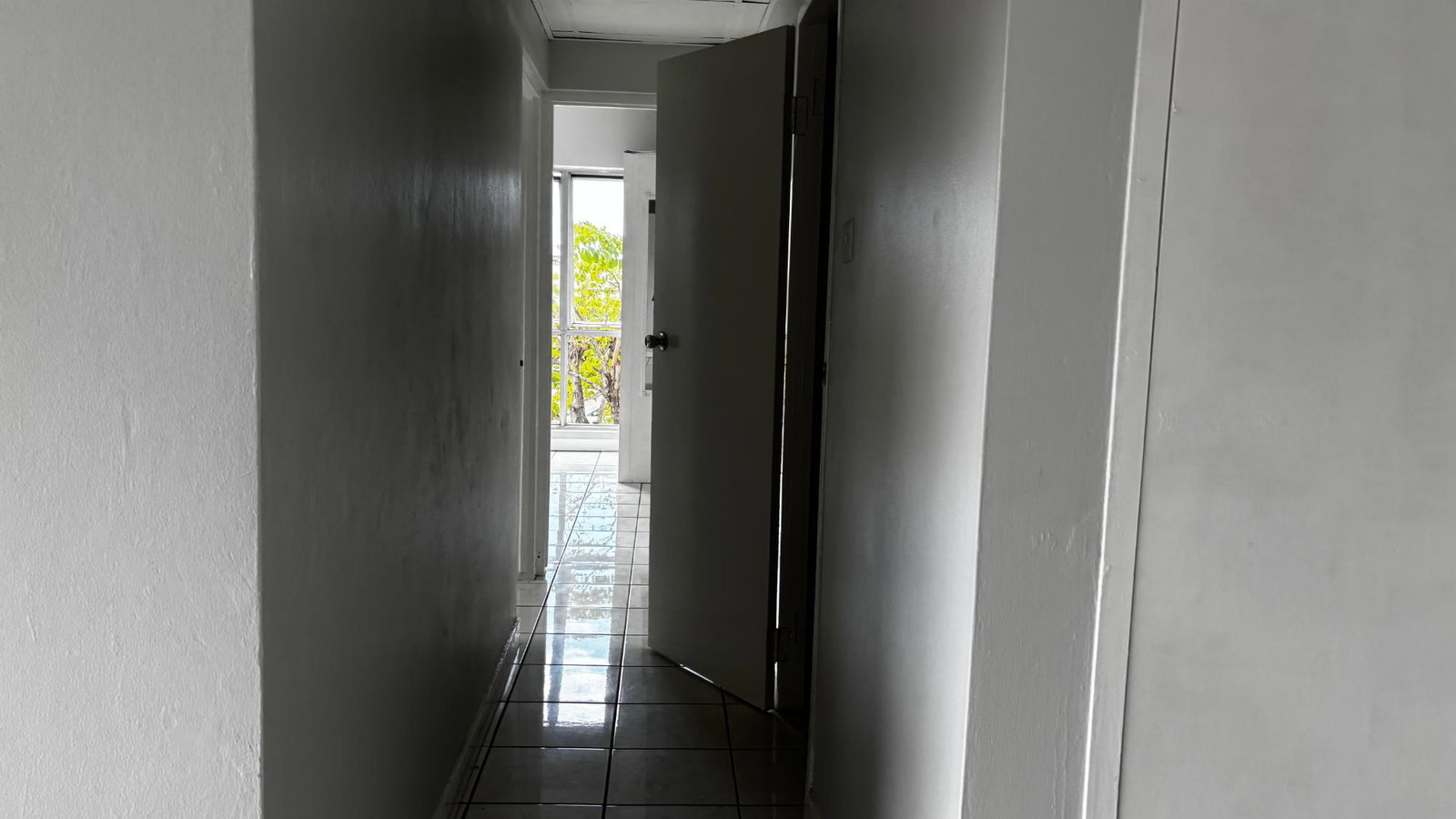 Eighth image of Unit 25b-44-46 Trafalgar Road in Kingston 5, St. Andrew, Jamaica - property is For Rent