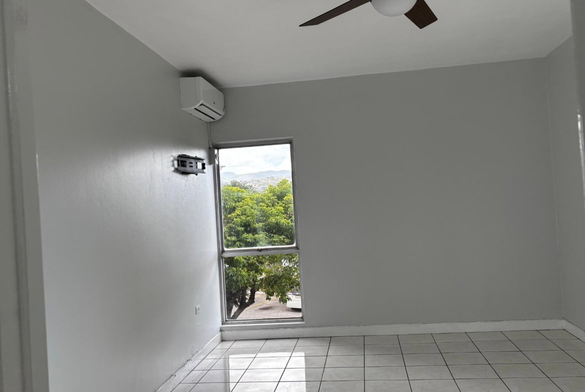 Tenth image of Unit 25b-44-46 Trafalgar Road in Kingston 5, St. Andrew, Jamaica - property is For Rent