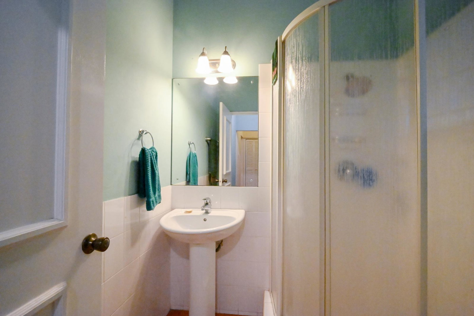 Spacious-2-Bedroom-Apartment-for-Sale-in-Kingston-6-Jamaica Eighteenth image of 3-7 Widcombe Road in Kingston 6, St. Andrew, Jamaica - property is For Sale