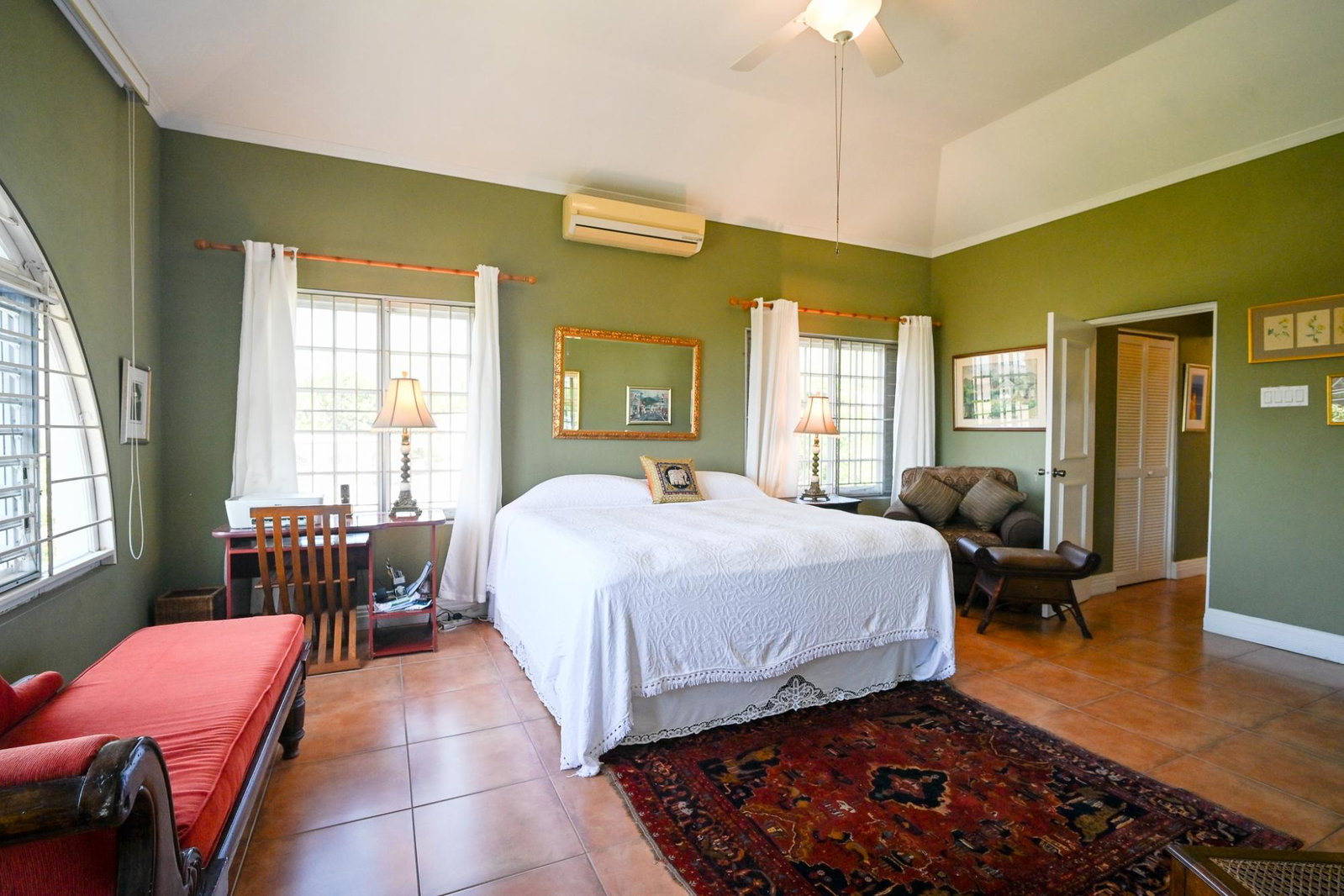Spacious-2-Bedroom-Apartment-for-Sale-in-Kingston-6-Jamaica Twenty-Fourth image of 3-7 Widcombe Road in Kingston 6, St. Andrew, Jamaica - property is For Sale