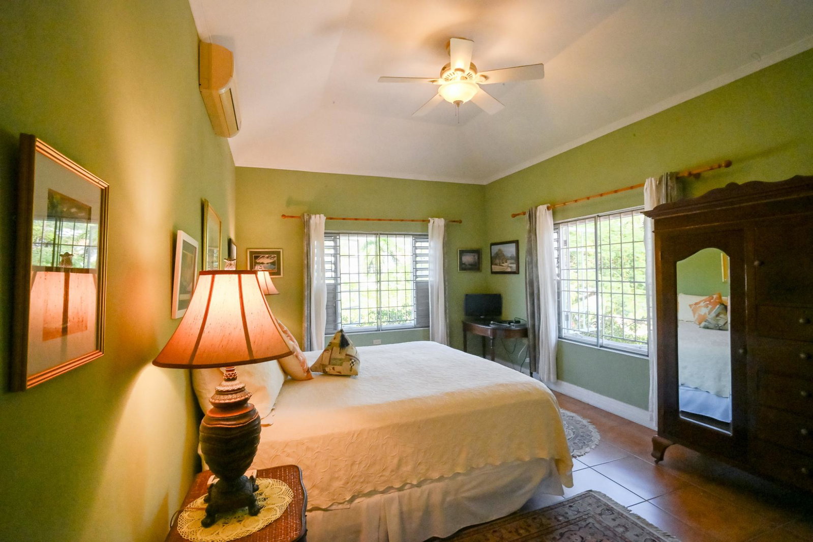 Spacious-2-Bedroom-Apartment-for-Sale-in-Kingston-6-Jamaica Twenty-Seventh image of 3-7 Widcombe Road in Kingston 6, St. Andrew, Jamaica - property is For Sale