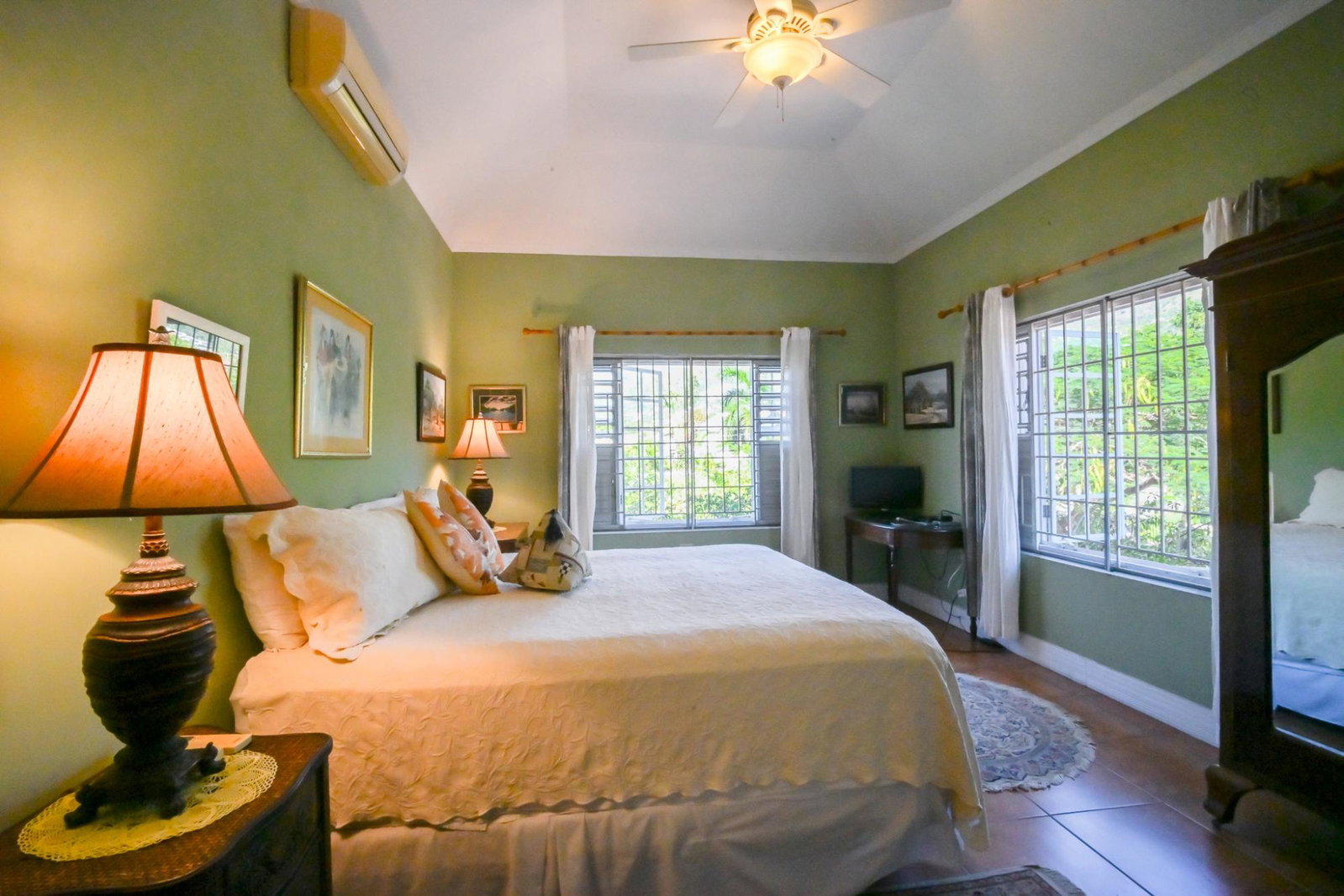 Spacious-2-Bedroom-Apartment-for-Sale-in-Kingston-6-Jamaica Twenty-Ninth image of 3-7 Widcombe Road in Kingston 6, St. Andrew, Jamaica - property is For Sale