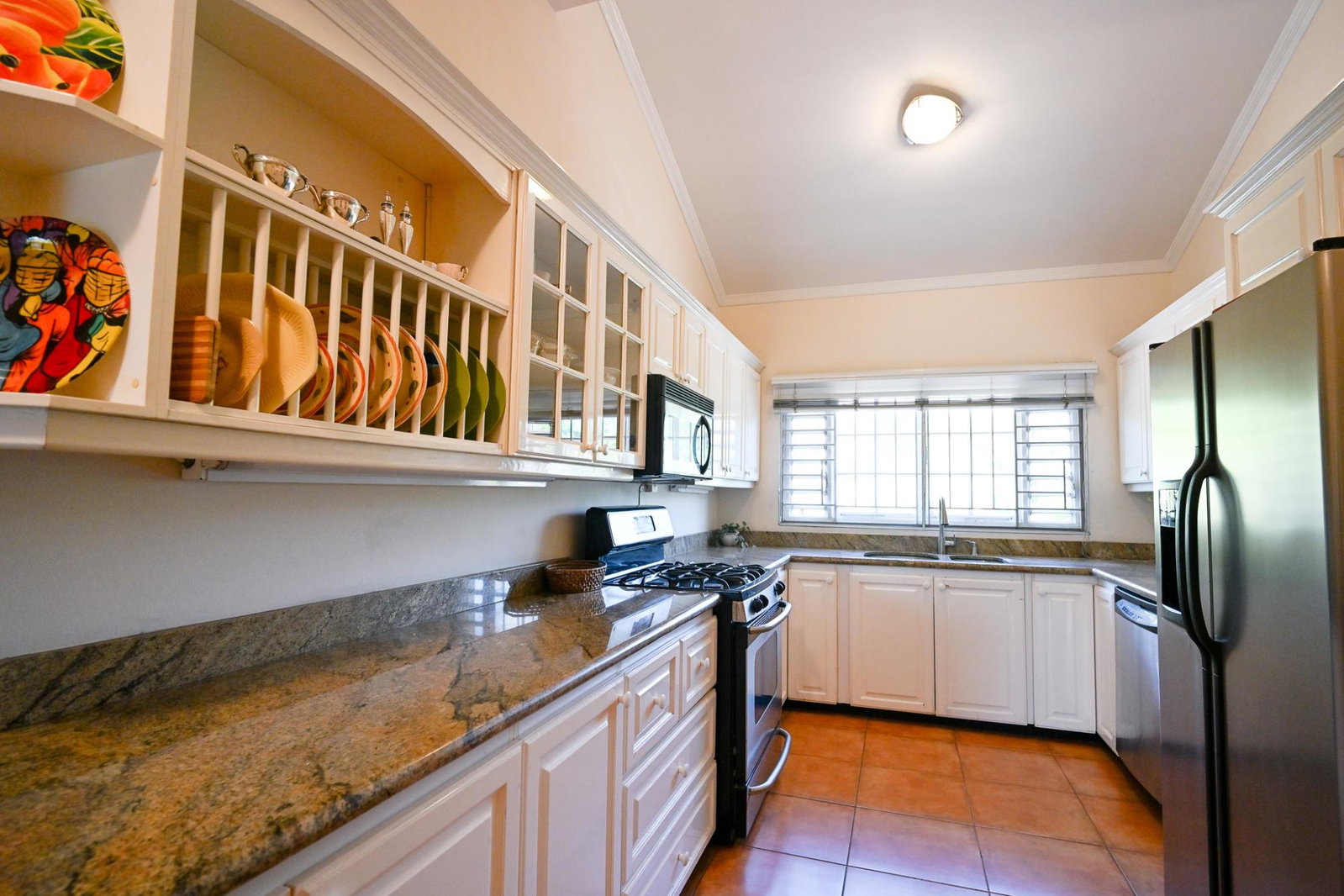 Spacious-2-Bedroom-Apartment-for-Sale-in-Kingston-6-Jamaica Eighth image of 3-7 Widcombe Road in Kingston 6, St. Andrew, Jamaica - property is For Sale