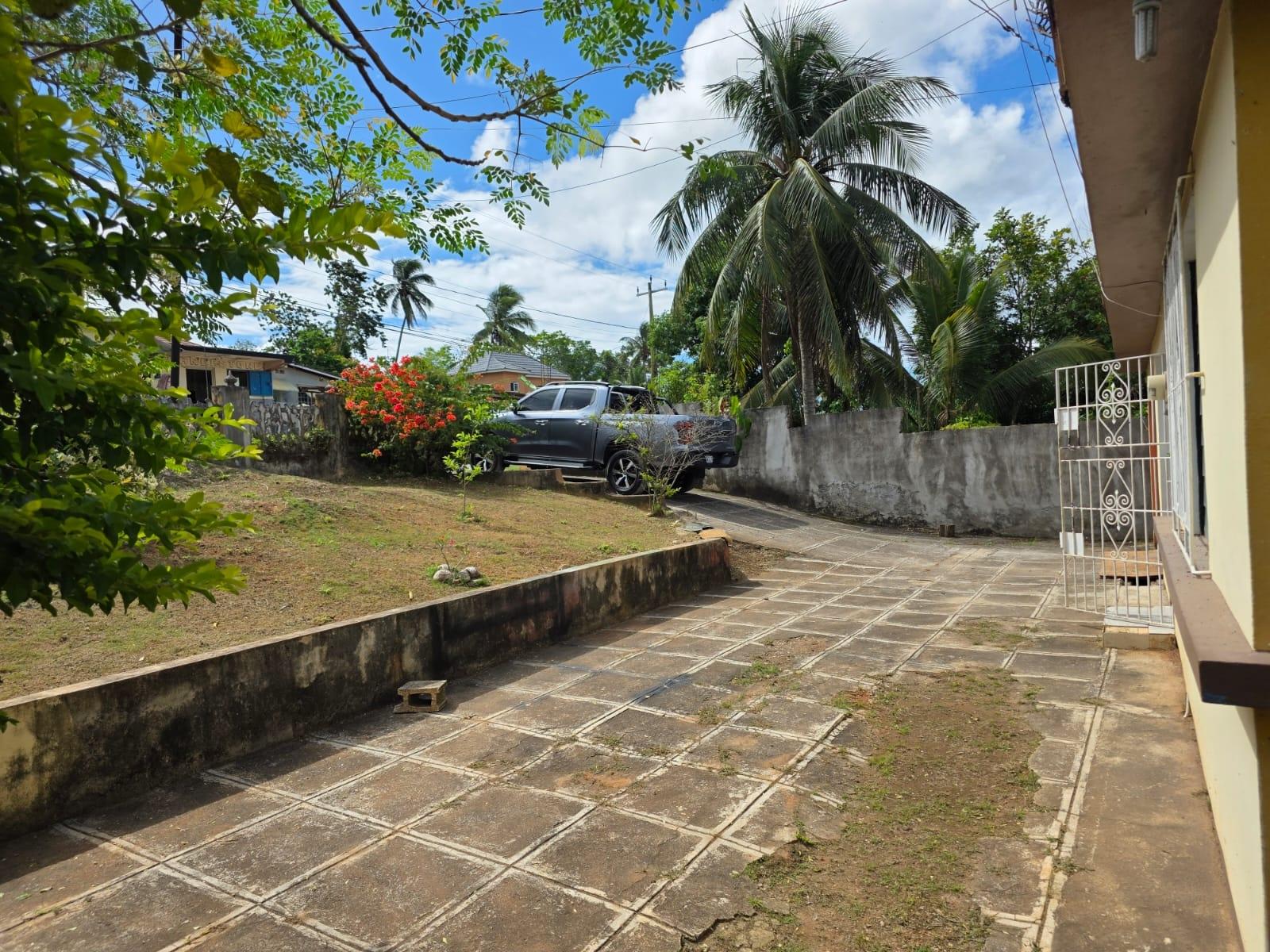 Spacious-3-Bed-2-Bath-Family-Home-For-Sale-in-Byndloss-Linstead-St.-Catherine Fourth image of 2 Byndloss, Linstead in Linstead, St. Catherine, Jamaica - property is For Sale