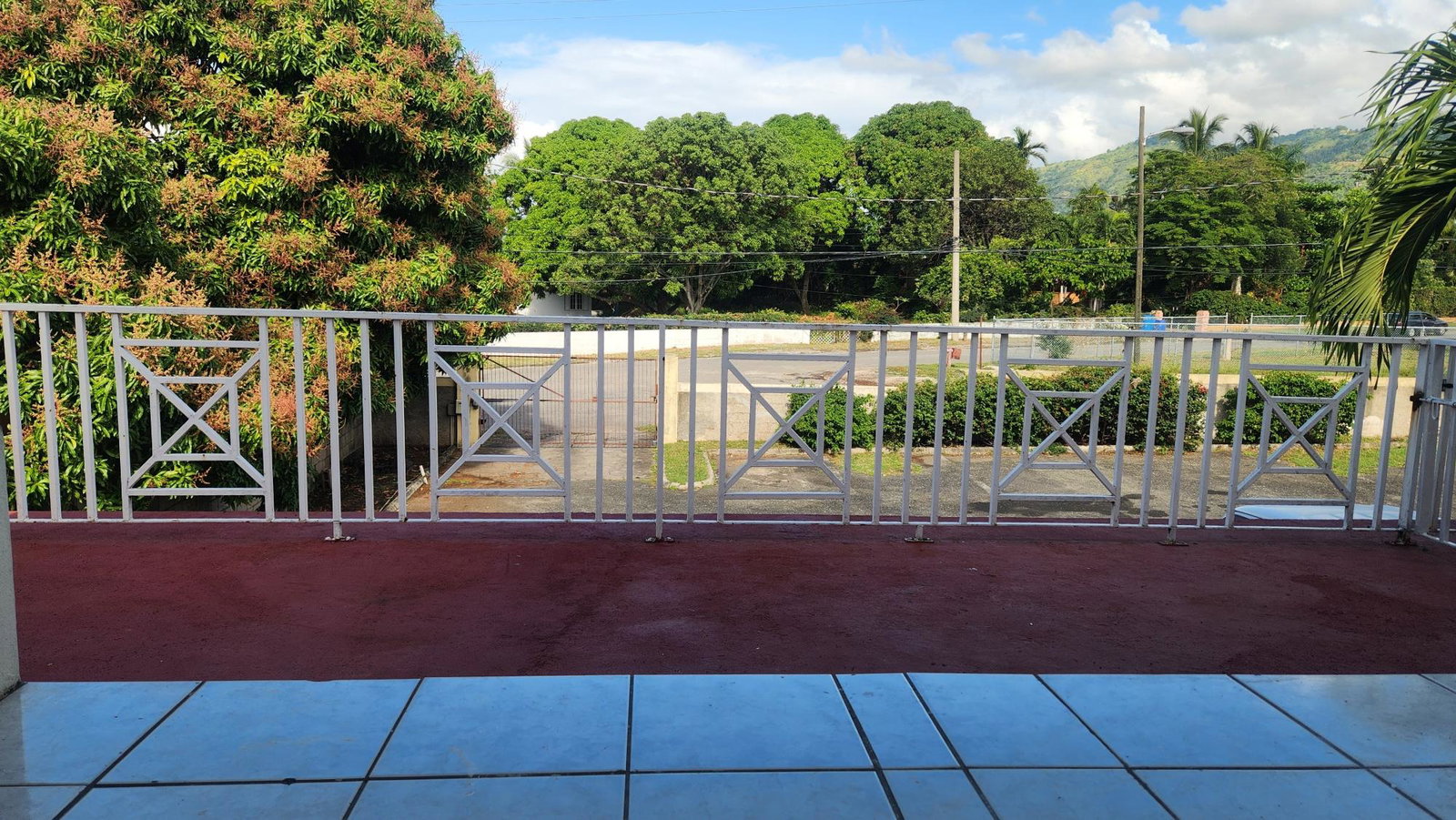 Spacious-3-Bedroom-Apartment-for-Sale-Near-University-of-Technology-Kingston-Jamaica Fourth image of 4-31 University Crescent, King in Kingston 6, St. Andrew, Jamaica - property is For Sale