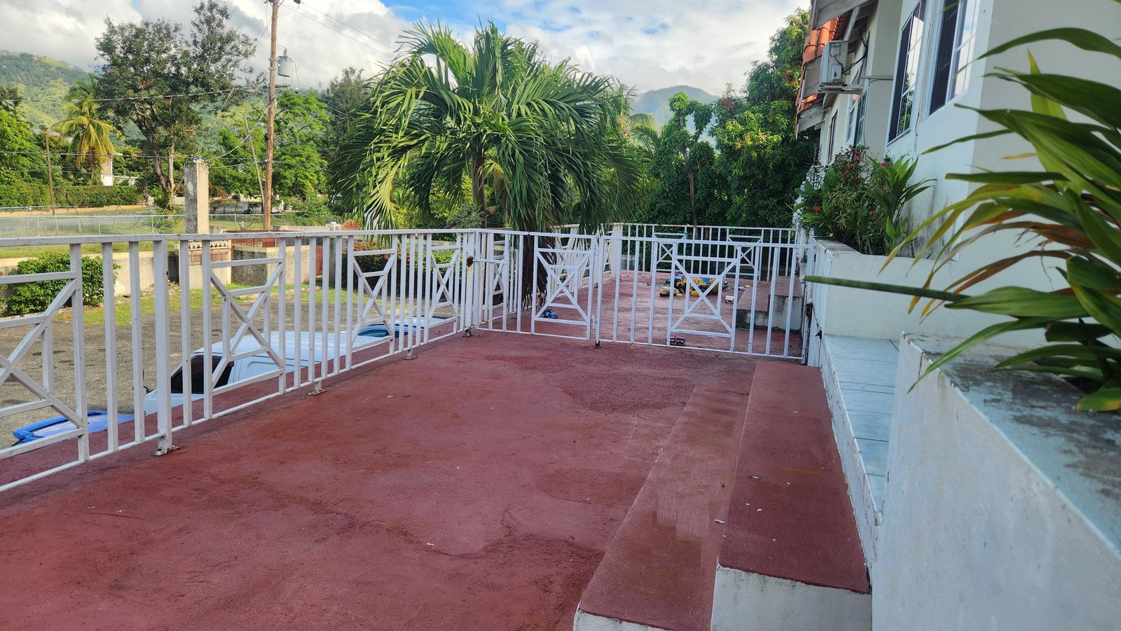 Spacious-3-Bedroom-Apartment-for-Sale-Near-University-of-Technology-Kingston-Jamaica Fifth image of 4-31 University Crescent, King in Kingston 6, St. Andrew, Jamaica - property is For Sale