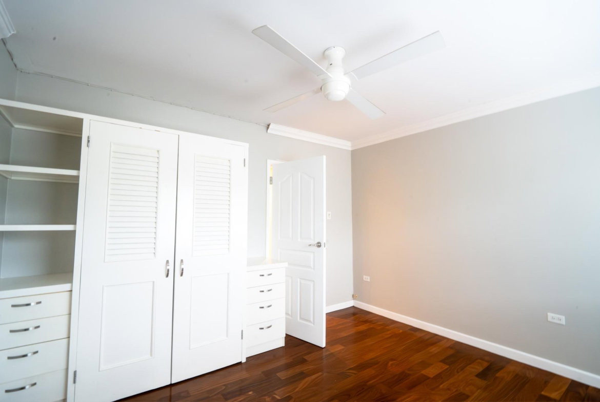 Eleventh image of 4e-1 Manor Park Drive in Kingston 8, St. Andrew, Jamaica - property is For Sale