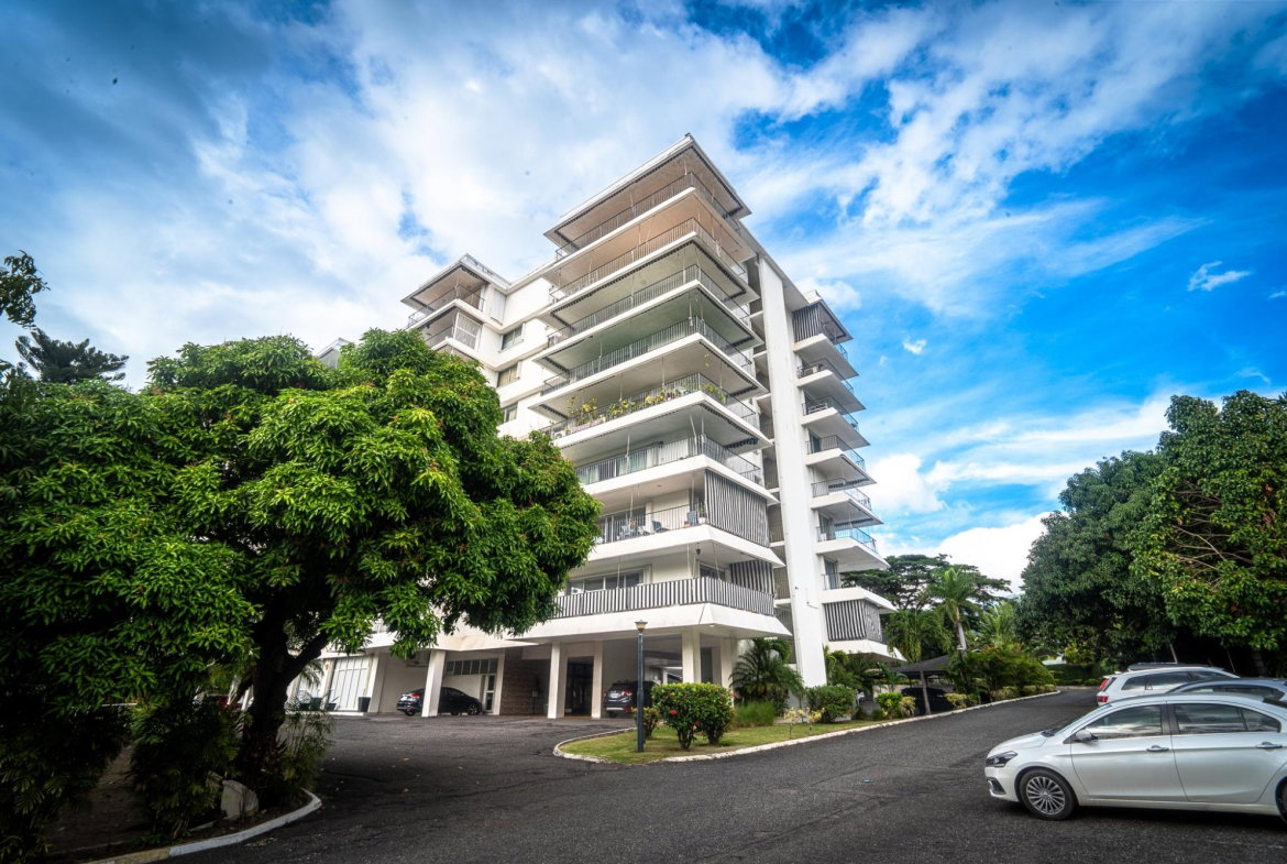 First image of 4e-1 Manor Park Drive in Kingston 8, St. Andrew, Jamaica - property is For Sale