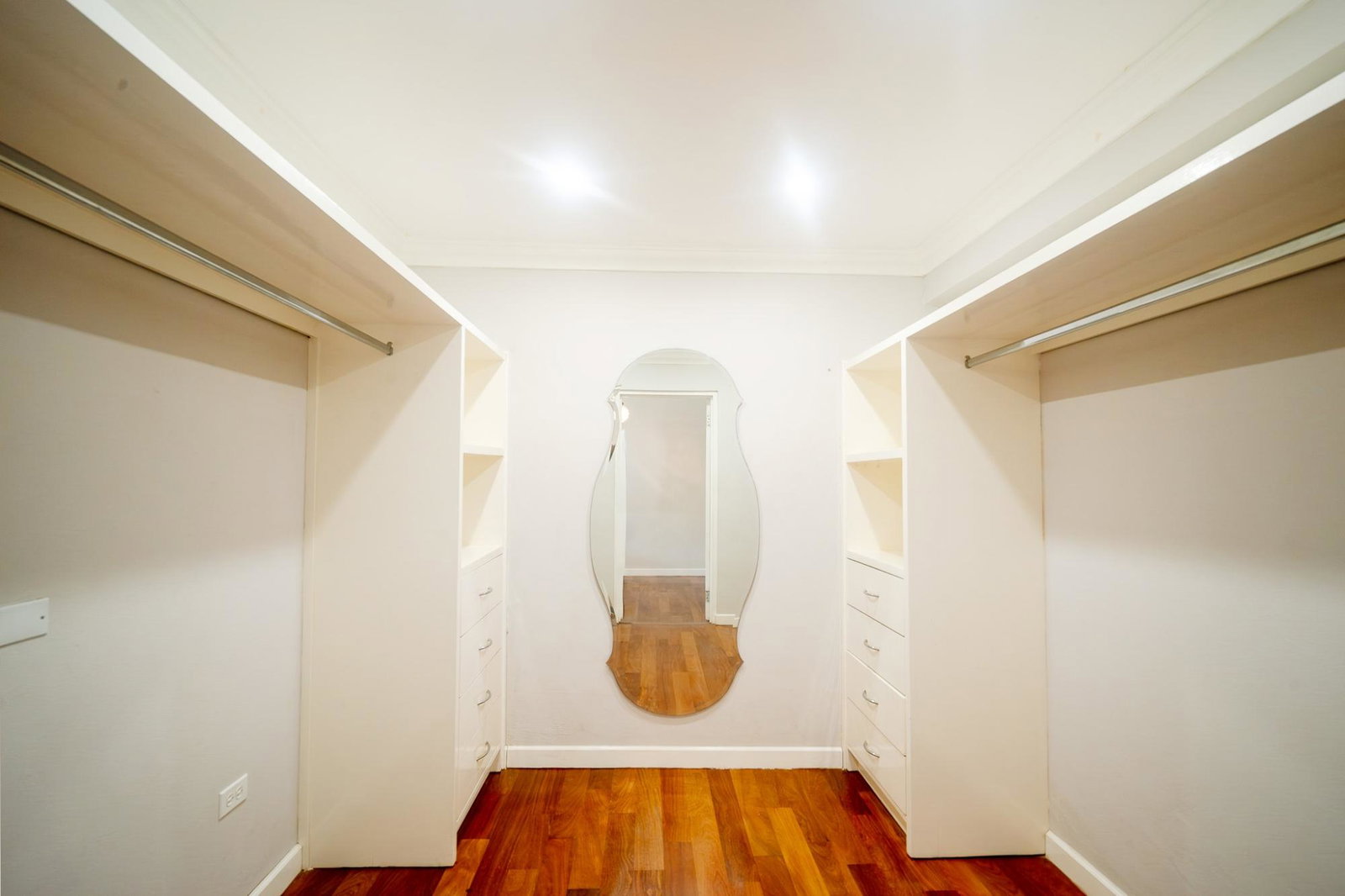 Thirteenth image of 4e-1 Manor Park Drive in Kingston 8, St. Andrew, Jamaica - property is For Sale