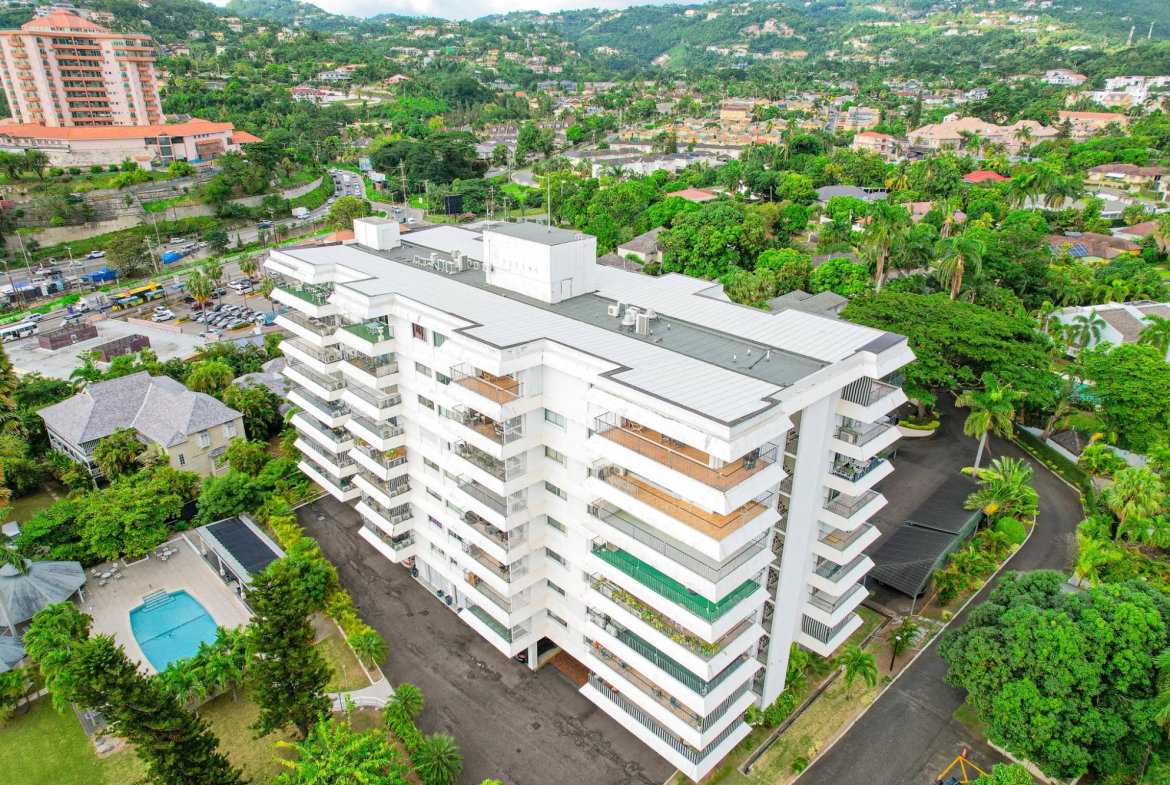 Seventeenth image of 4e-1 Manor Park Drive in Kingston 8, St. Andrew, Jamaica - property is For Sale