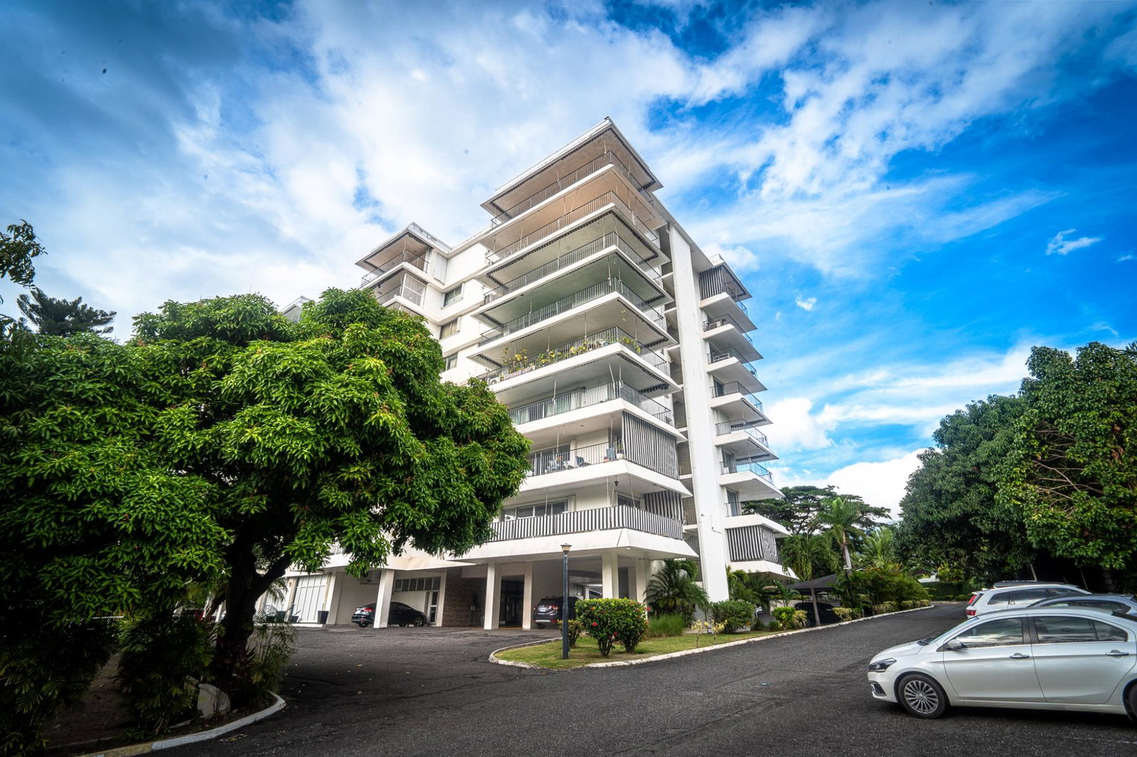 First image of 4e-1 Manor Park Drive in Kingston 8, St. Andrew, Jamaica - property is For Sale