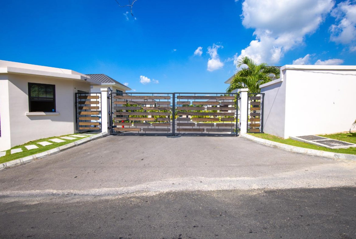 Second image of 202b-21 Millsborough Avenue in Kingston 6, St. Andrew, Jamaica - property is For Sale