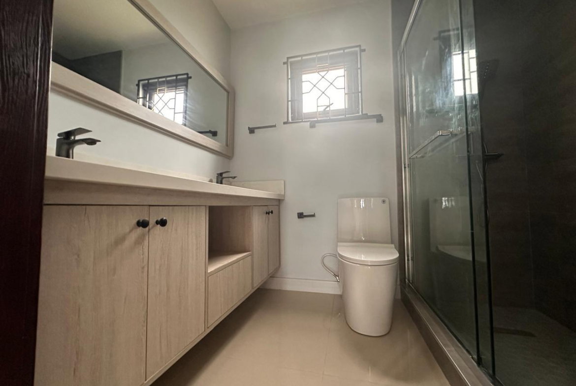 Eleventh image of 44- Oak Estate in Greater Portmore, St. Catherine, Jamaica - property is For Rent