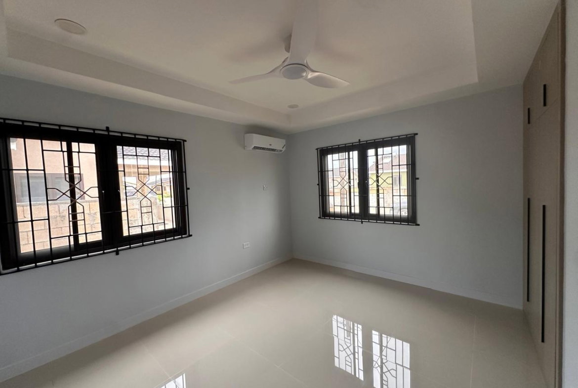 Sixth image of 44- Oak Estate in Greater Portmore, St. Catherine, Jamaica - property is For Rent