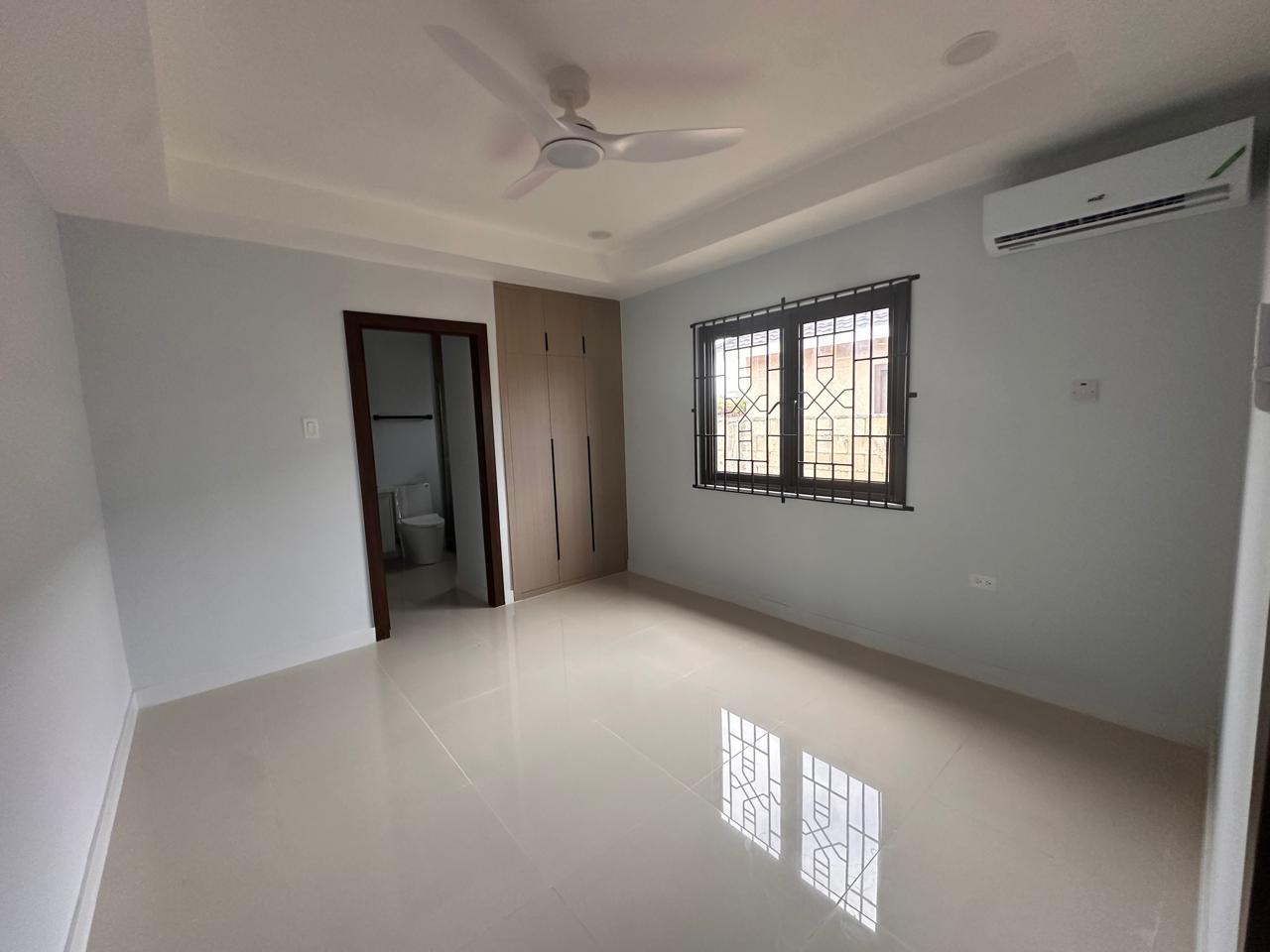 Ninth image of 44- Oak Estate in Greater Portmore, St. Catherine, Jamaica - property is For Rent