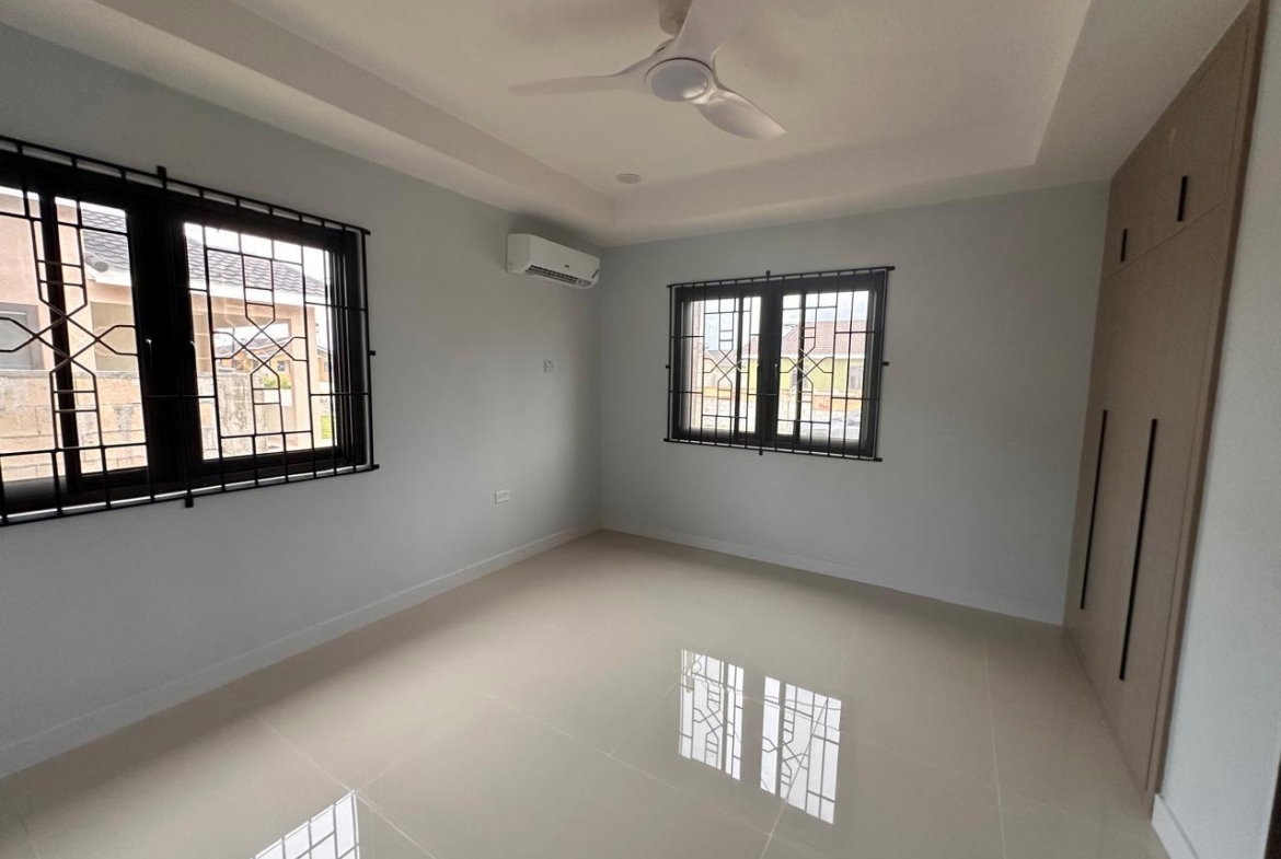 Tenth image of 44- Oak Estate in Greater Portmore, St. Catherine, Jamaica - property is For Rent