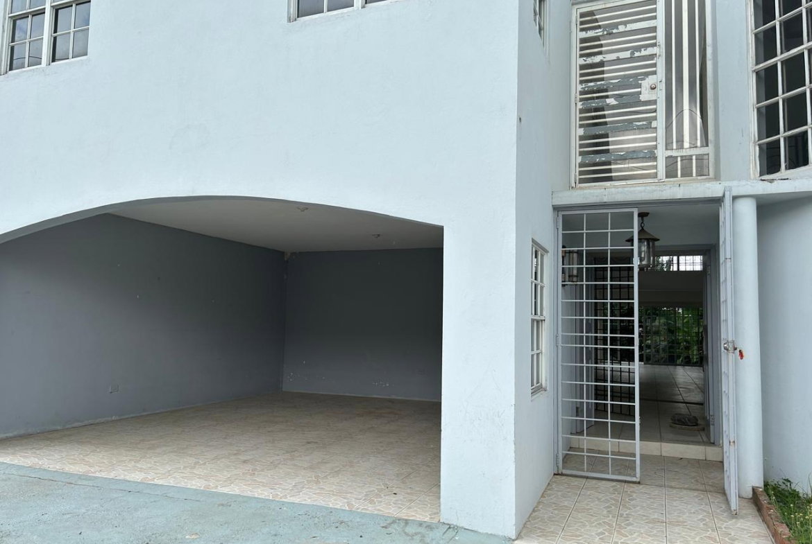 First image of 5 Markway Close in Kingston 8, St. Andrew, Jamaica - property is For Sale