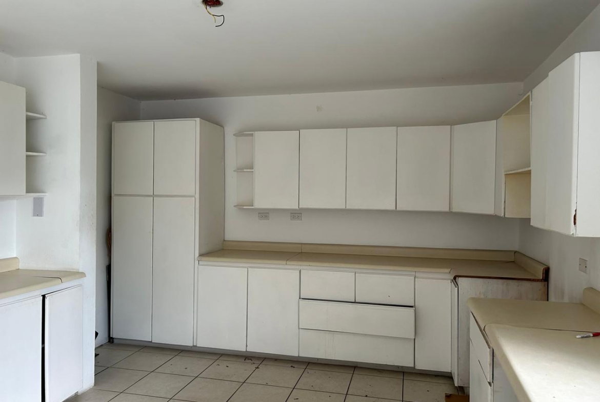 Sixteenth image of 5 Markway Close in Kingston 8, St. Andrew, Jamaica - property is For Sale