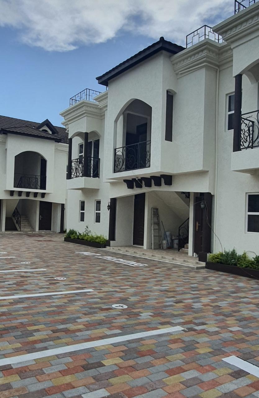 Spacious-3-Bedroom-Penthouse-for-Sale-in-Meadowbrook-St.-Andrew-Jamaica Third image of 5-11 Randwick Drive in Kingston 19, St. Andrew, Jamaica - property is For Sale