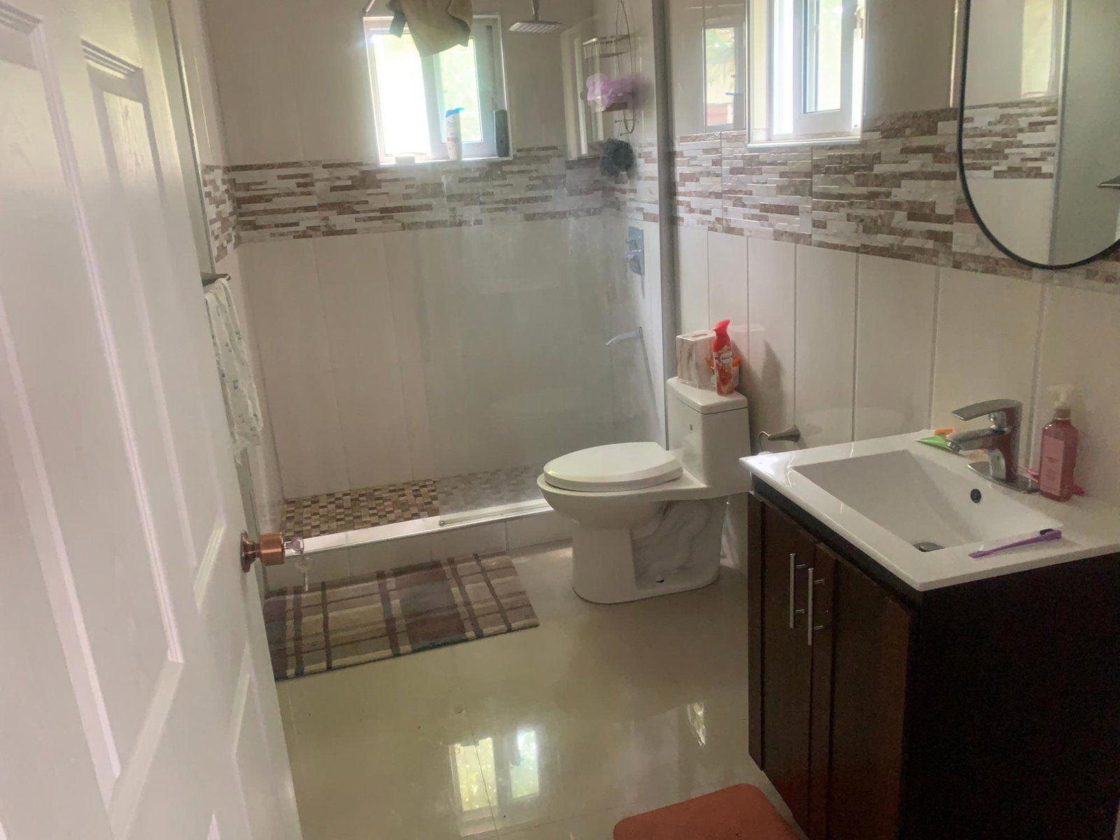 Spacious-3-Bedroom-Penthouse-for-Sale-in-Meadowbrook-St.-Andrew-Jamaica Eighth image of 5-11 Randwick Drive in Kingston 19, St. Andrew, Jamaica - property is For Sale