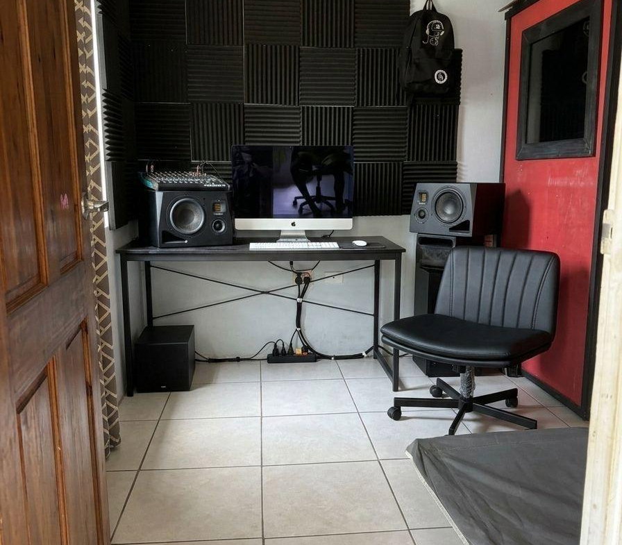 Thirteenth image of 4-68 Haining Crescent in Kingston 5, St. Andrew, Jamaica - property is For Sale