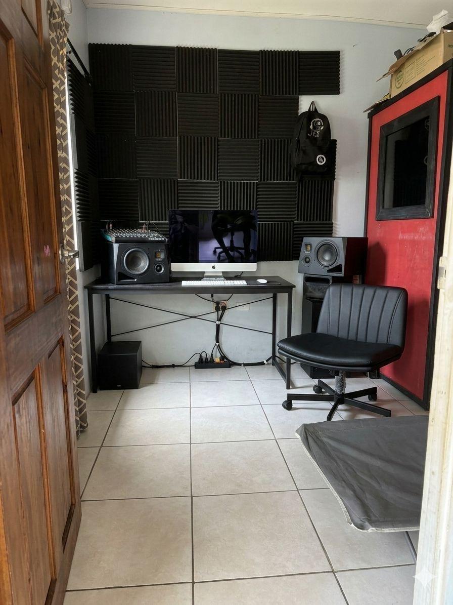 Thirteenth image of 4-68 Haining Crescent in Kingston 5, St. Andrew, Jamaica - property is For Sale