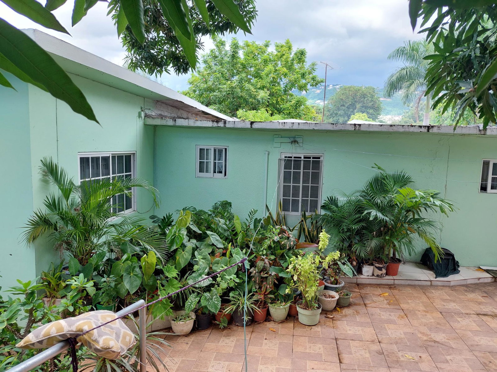 Spacious-4-Bedroom-House-for-Sale-in-Havendale-St.-Andrew-Jamaica Thirteenth image of . Park Avenue, Havendale in Kingston 19, St. Andrew, Jamaica - property is For Sale