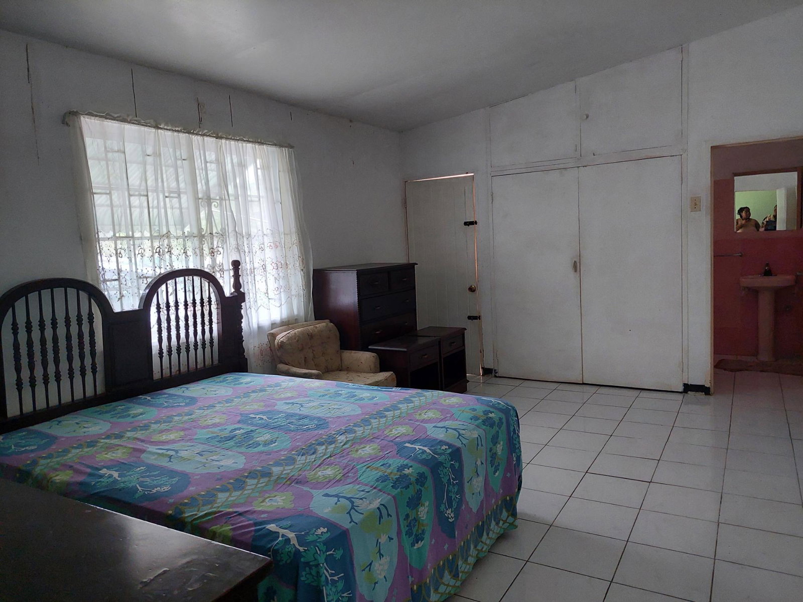 Spacious-4-Bedroom-House-for-Sale-in-Havendale-St.-Andrew-Jamaica Tenth image of . Park Avenue, Havendale in Kingston 19, St. Andrew, Jamaica - property is For Sale