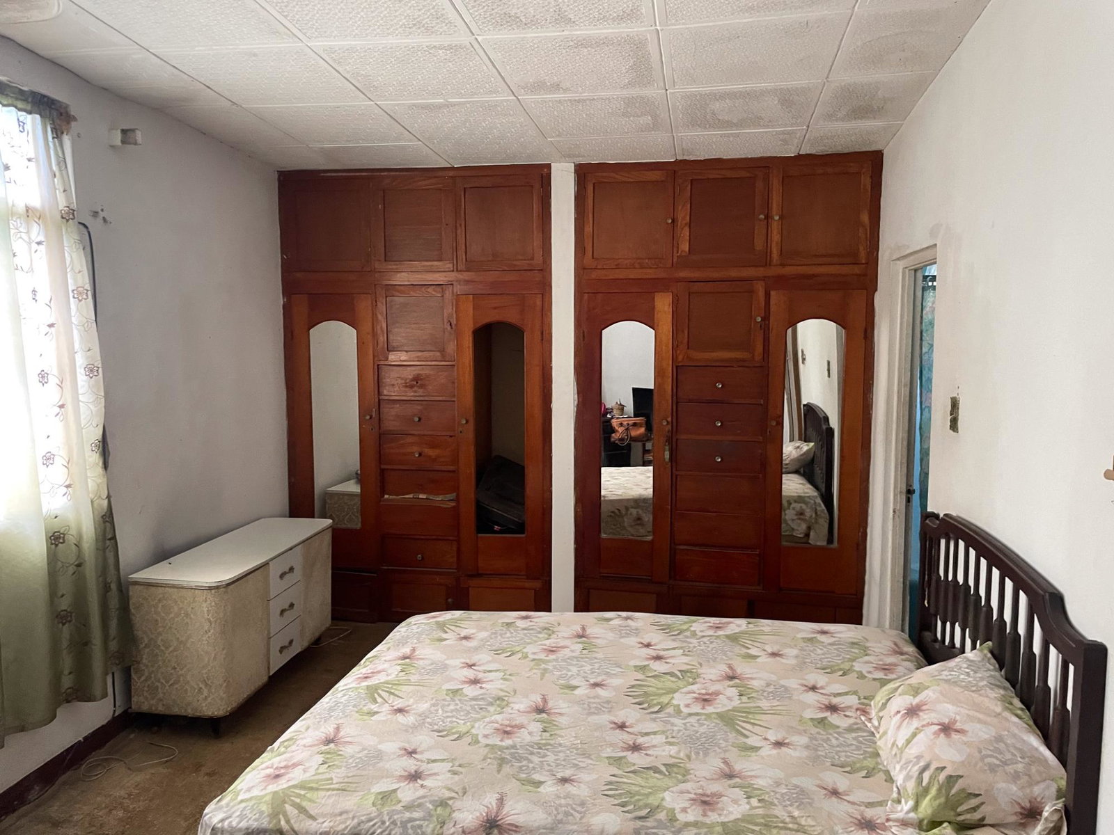 Eleventh image of 10 Coolwater Avenue, Kingsto in Kingston 19, St. Andrew, Jamaica - property is For Sale