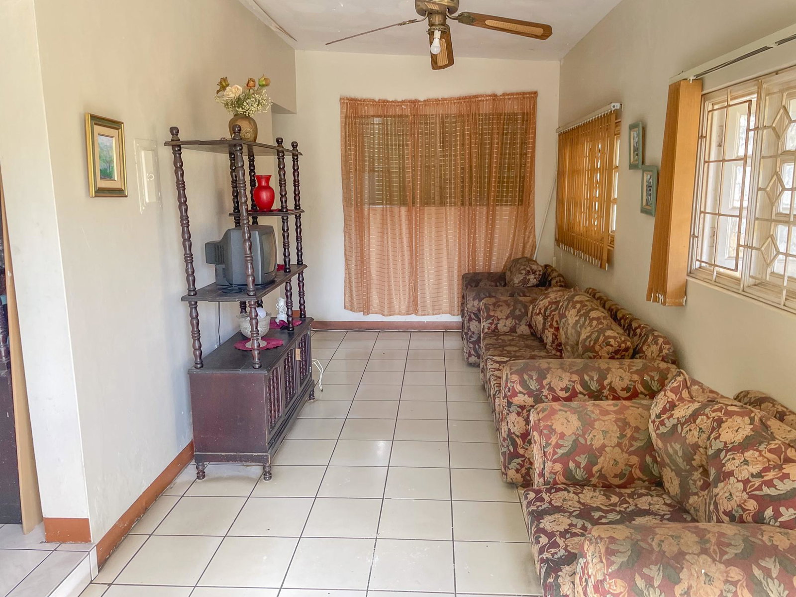 Sixth image of 10 Coolwater Avenue, Kingsto in Kingston 19, St. Andrew, Jamaica - property is For Sale